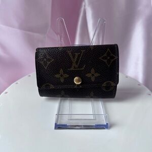 Louis Vuitton Vintage monogram 6 key holder